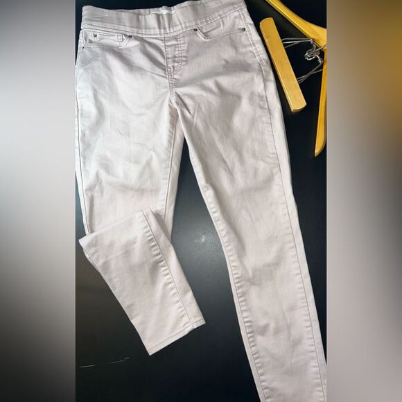 Levi Strauss Gold Label Pink Totally Shaping Pull-on Skinny Jeans Size 8M EUC - Picture 3 of 9